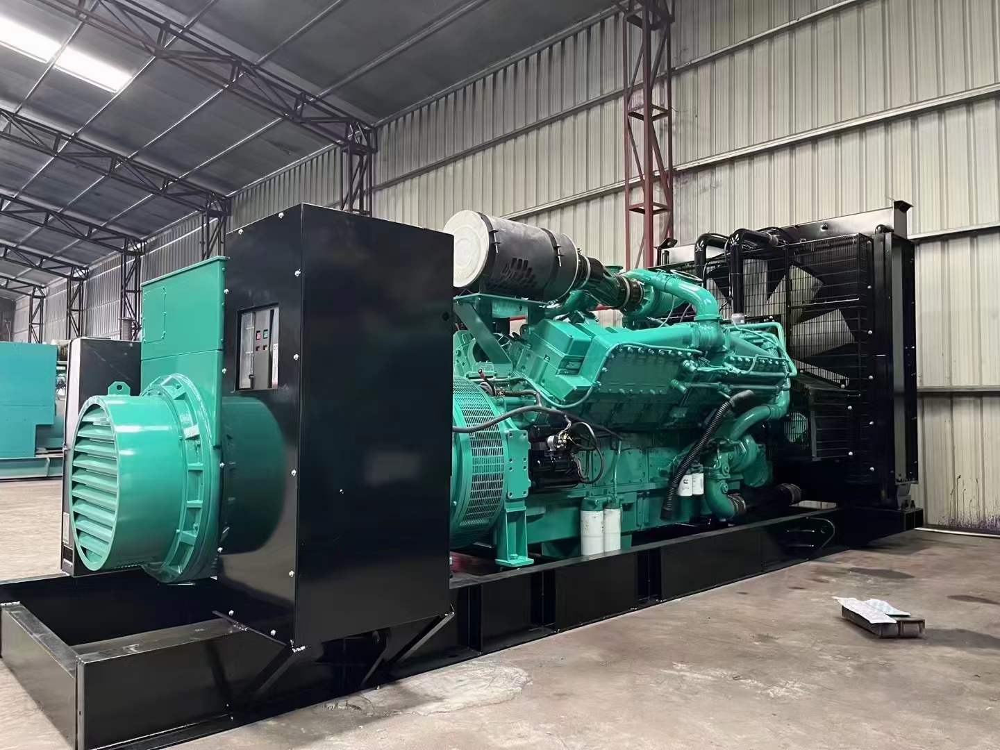 隆阳如何降低 800kW 柴油发电机输出电流的波动？