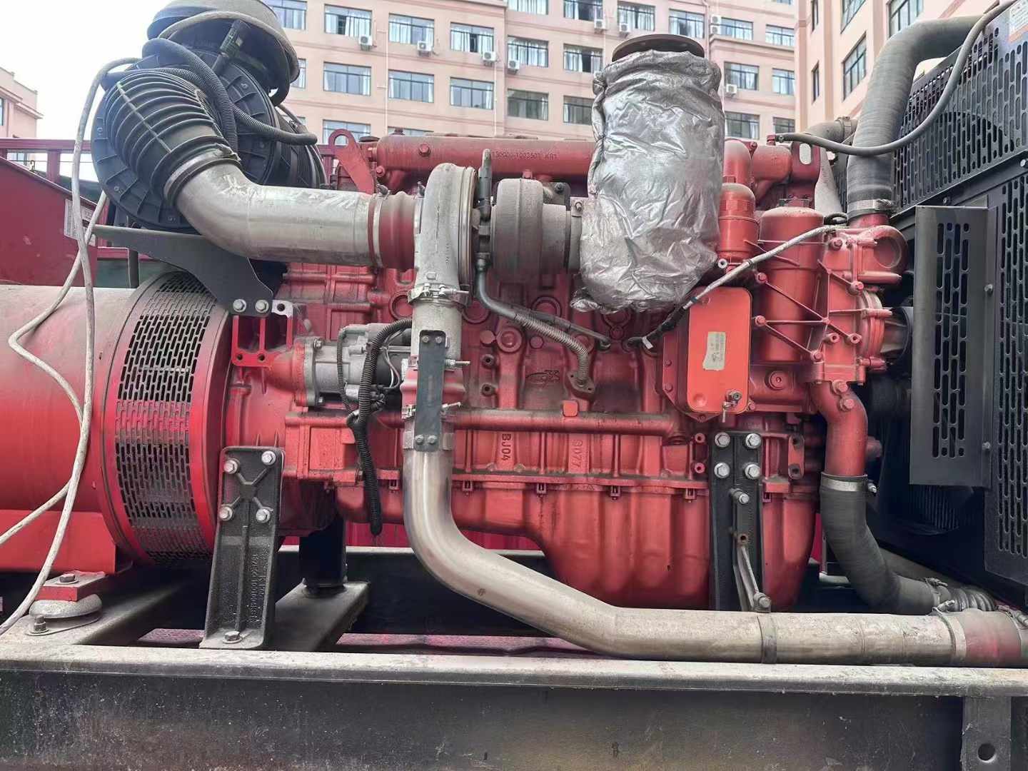 隆阳如何选择适合 600kW 柴油发电机组的过载保护器？